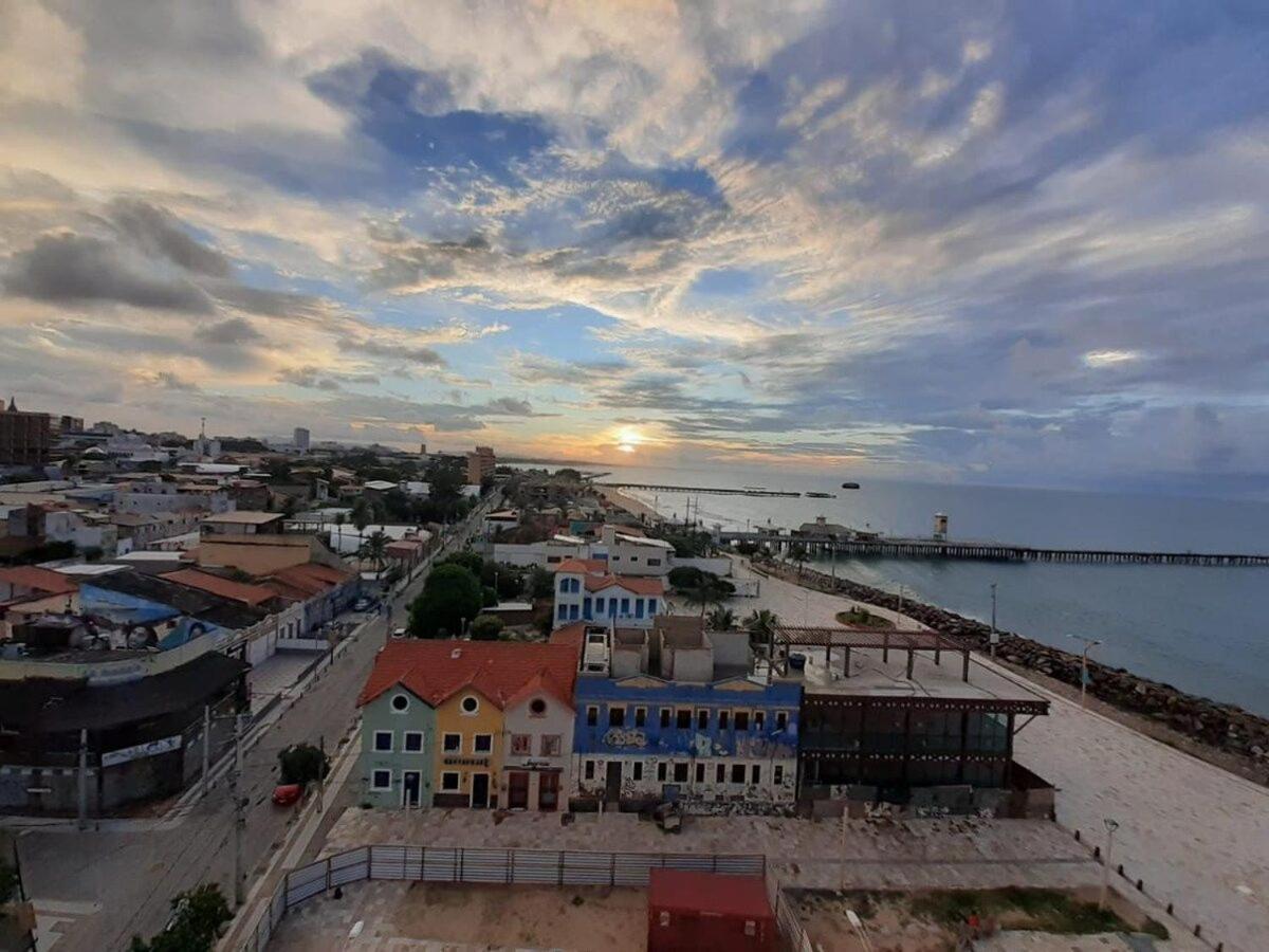 605 Flat Mobiliado Com Vista Lateral Mar Na Praia De Iracema Com Ventilador ฟอร์ตาเลซา ภายนอก รูปภาพ